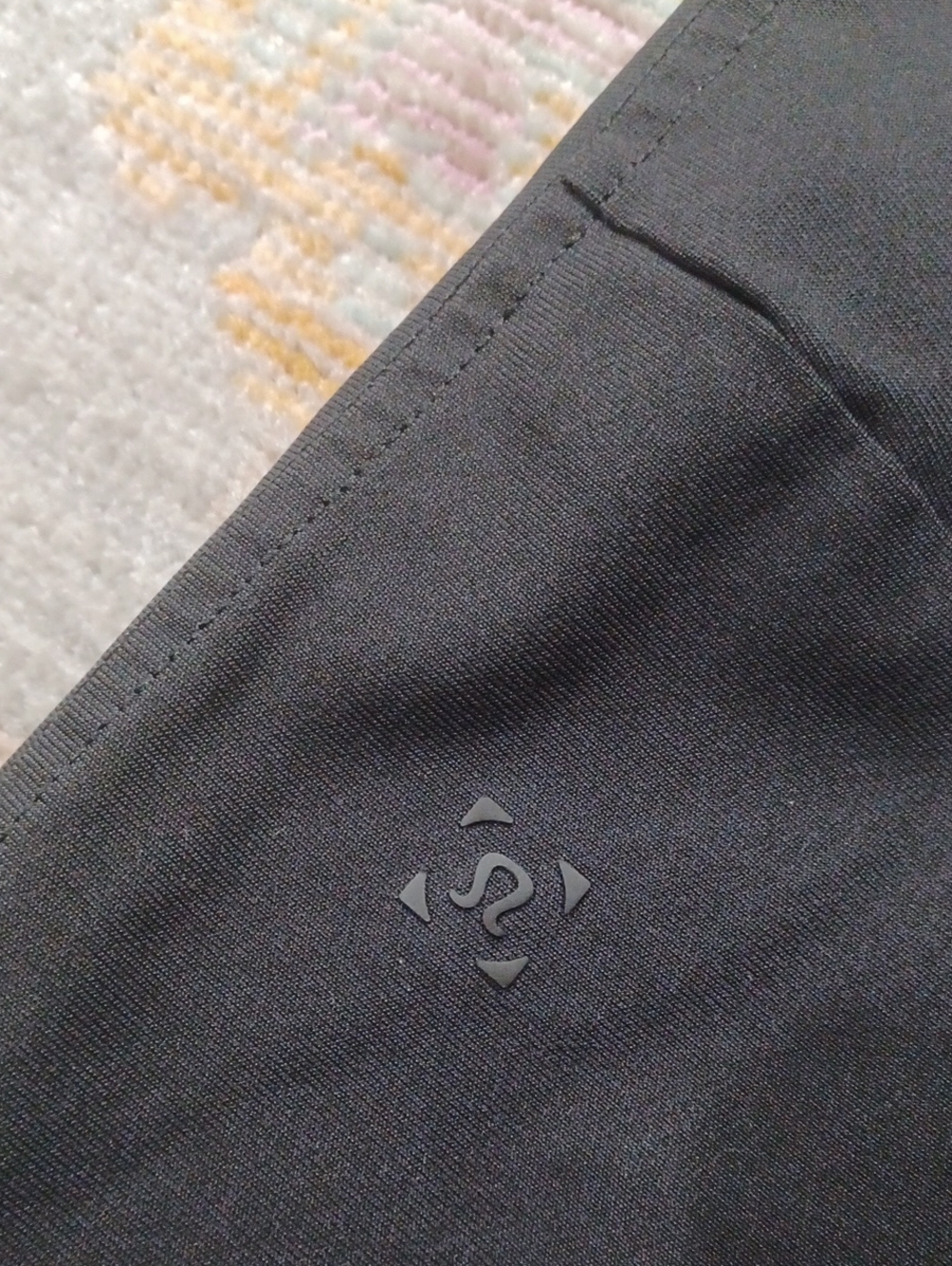 Lululemon ABC Jogger - Picture 4 of 9